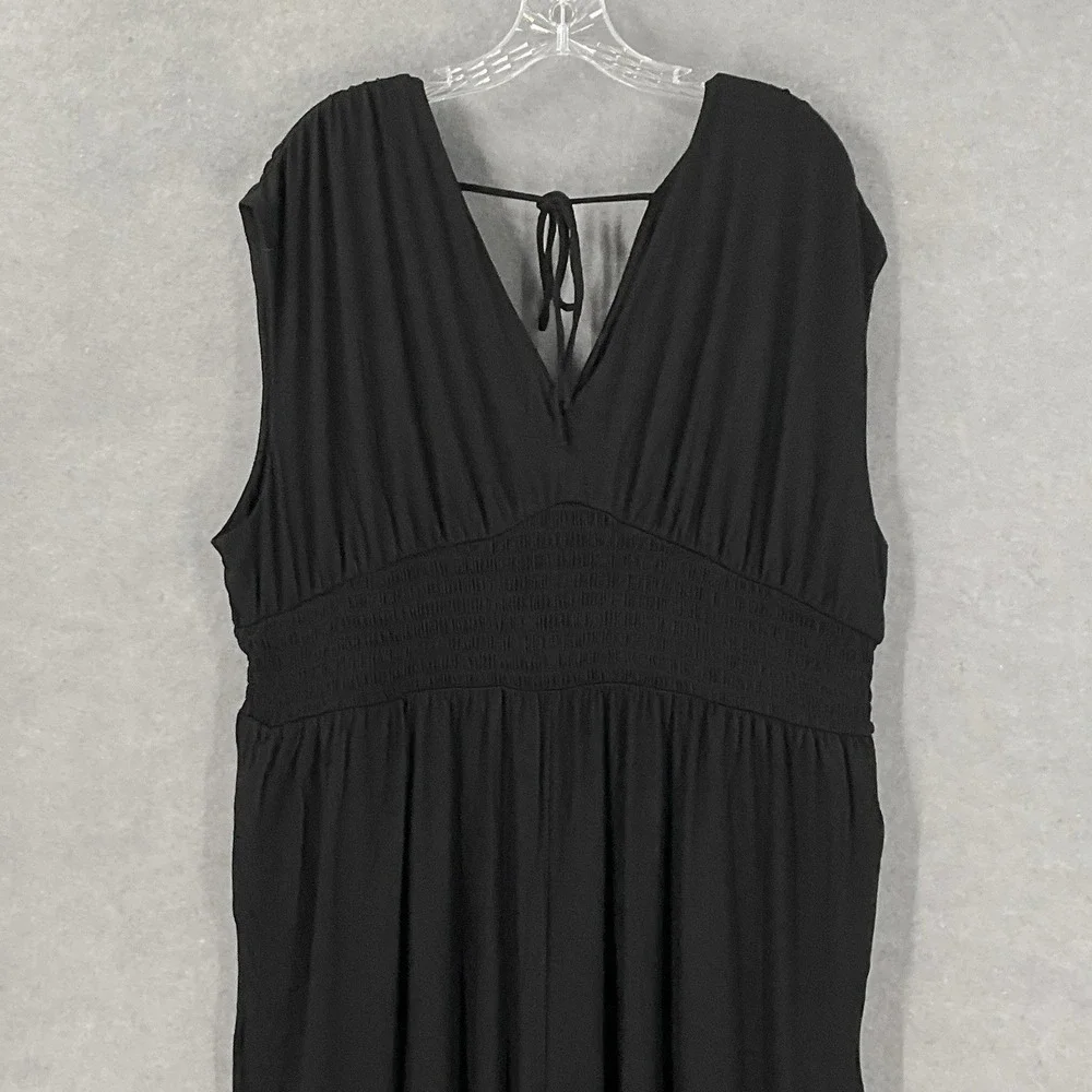 Old Navy Jumpsuit Women Sz XXL Black Smocked Waist V-Neck Wide‎ Leg Casual